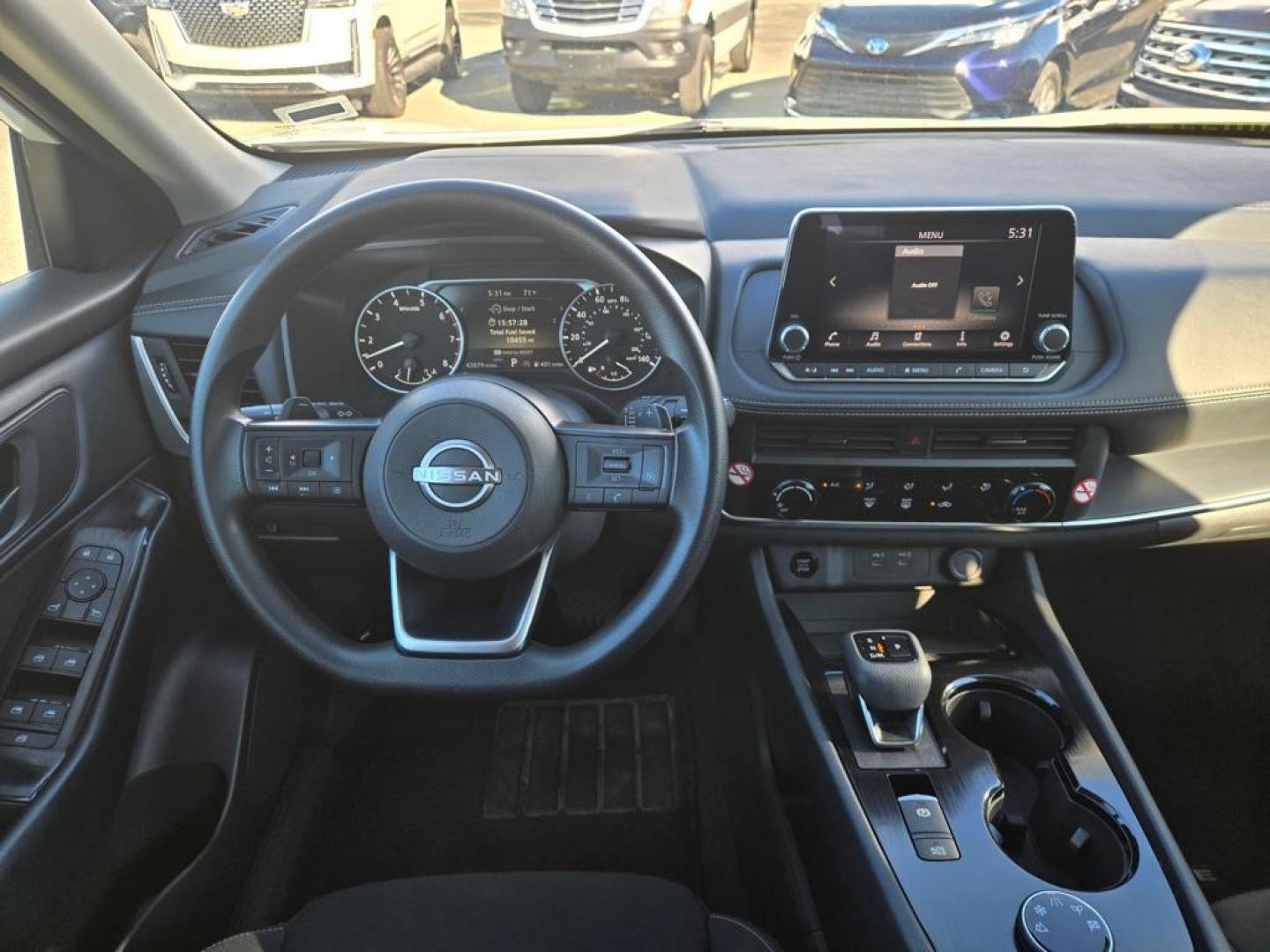 2024 WHITE NISSAN ROGUE S (5N1BT3AB7RC) with an 1.5L engine, Continuously Variable transmission, located at 929 East 8th Ave, Anchorage, AK, 99501, (907) 274-2277, 61.214783, -149.866074 - Photo#4