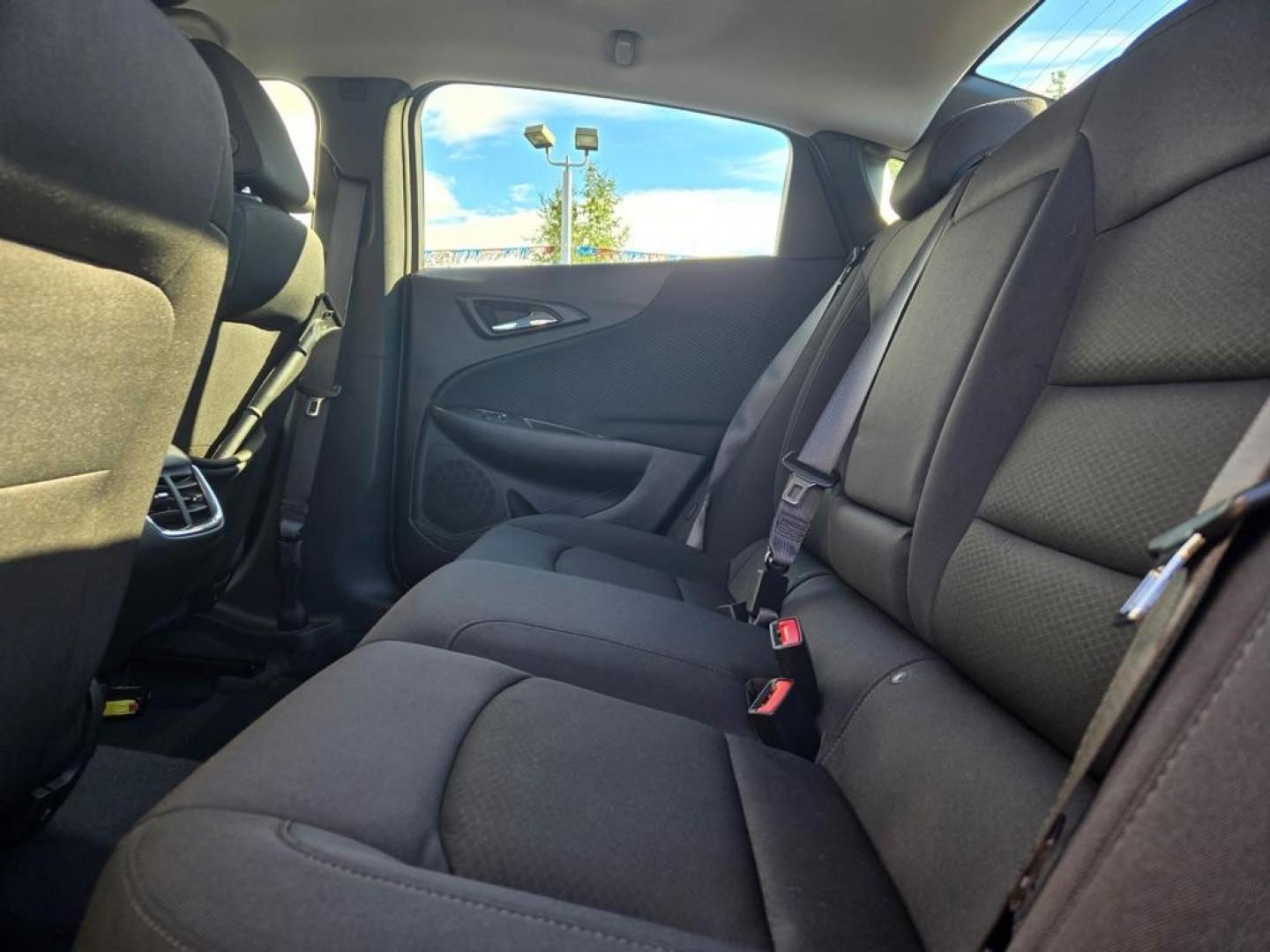 2024 GRAY CHEVROLET MALIBU LT (1G1ZD5ST7RF) with an 1.5L engine, Automatic transmission, located at 929 East 8th Ave, Anchorage, AK, 99501, (907) 274-2277, 61.214783, -149.866074 - Photo#3