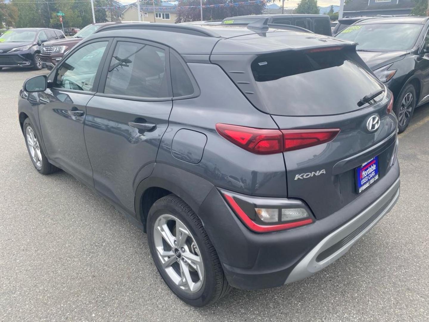 2023 GRAY HYUNDAI KONA SEL SEL (KM8K6CAB5PU) with an 2.0L engine, Continuously Variable transmission, located at 929 East 8th Ave, Anchorage, AK, 99501, (907) 274-2277, 61.214783, -149.866074 - Photo#2