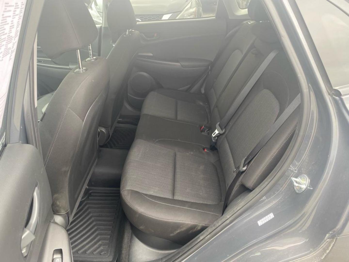 2023 GRAY HYUNDAI KONA SEL SEL (KM8K6CAB5PU) with an 2.0L engine, Continuously Variable transmission, located at 929 East 8th Ave, Anchorage, AK, 99501, (907) 274-2277, 61.214783, -149.866074 - Photo#3