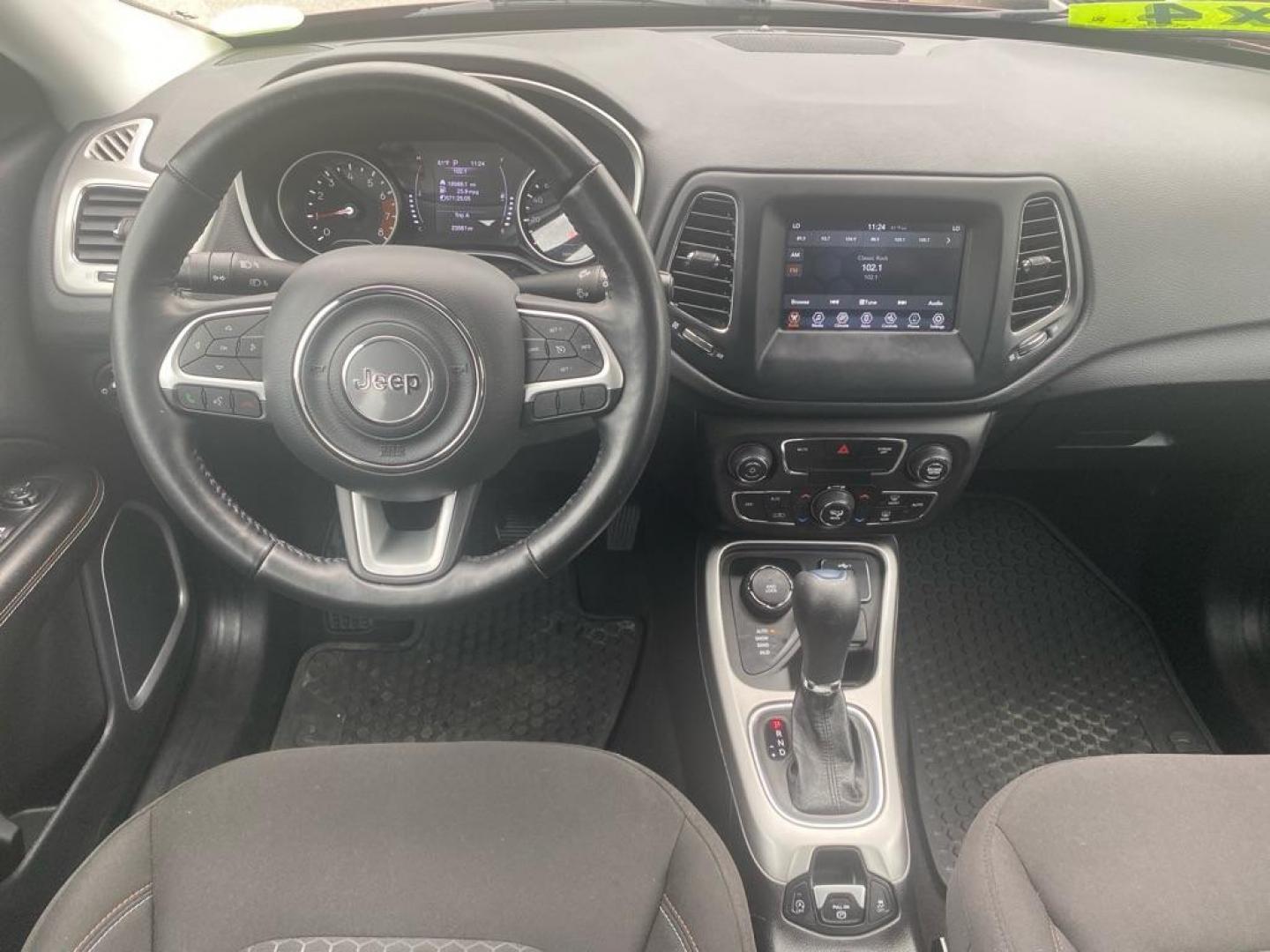 2020 MARRON JEEP COMPASS SPORT (3C4NJDAB7LT) with an 2.4L engine, Automatic transmission, located at 929 East 8th Ave, Anchorage, AK, 99501, (907) 274-2277, 61.214783, -149.866074 - Photo#4