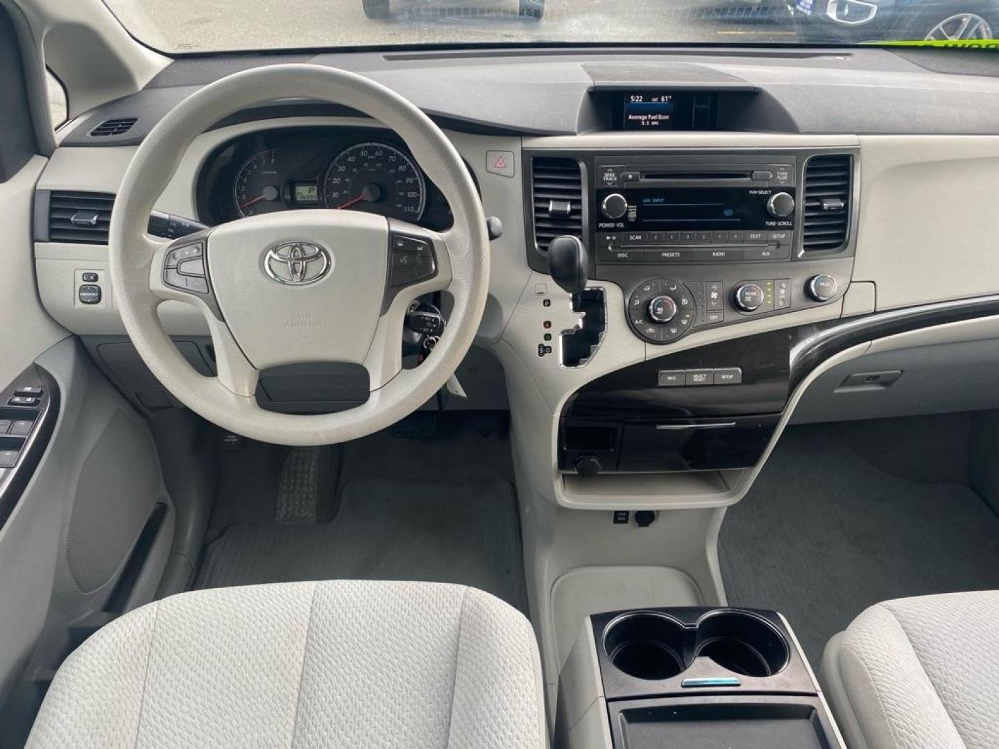 2011 SILVER TOYOTA SIENNA LE (5TDKK3DC3BS) with an 3.5L engine, Automatic transmission, located at 929 East 8th Ave, Anchorage, AK, 99501, (907) 274-2277, 61.214783, -149.866074 - Photo#4