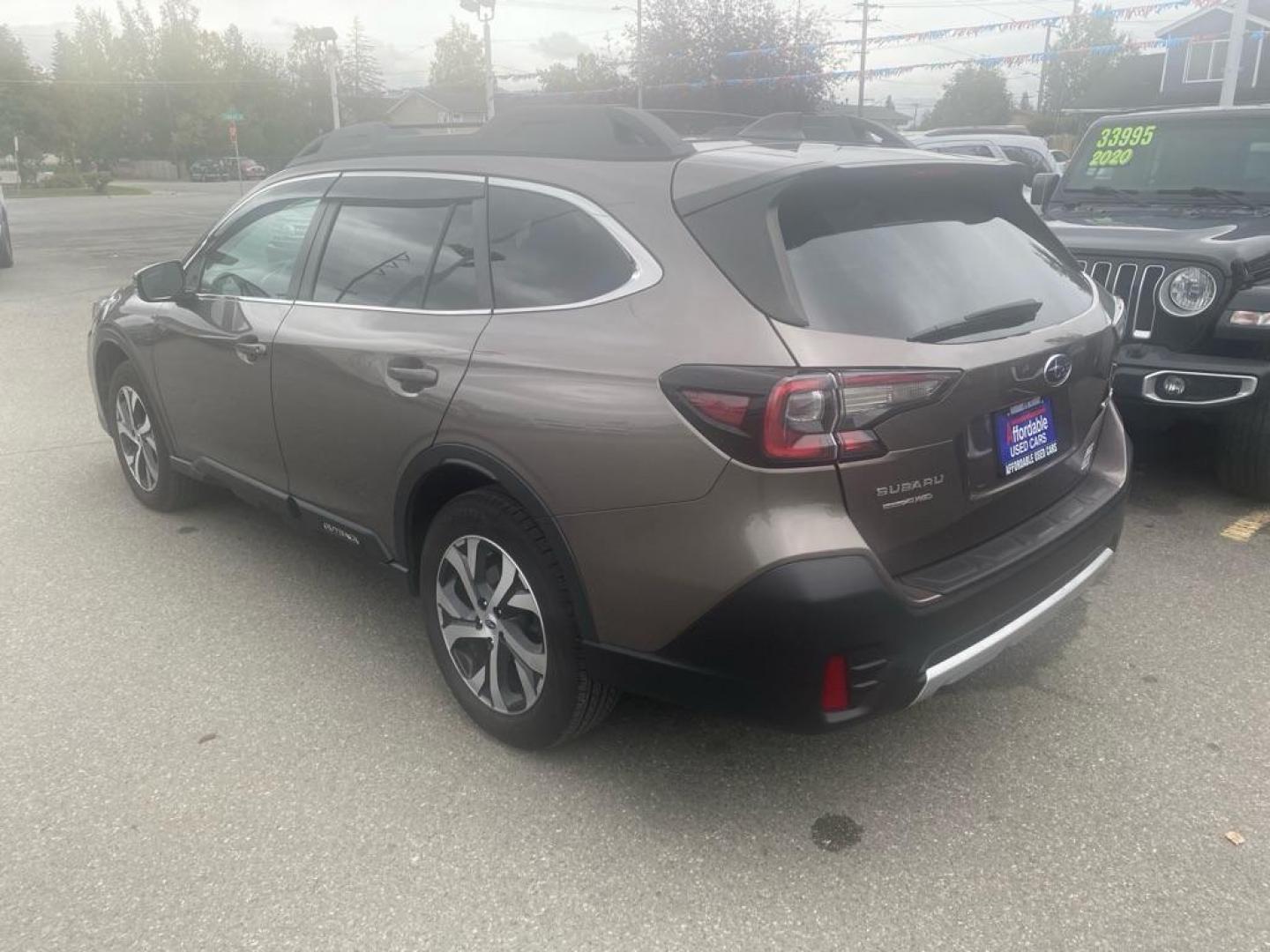 2022 BROWN SUBARU OUTBACK LIMITED (4S4BTANC5N3) with an 2.5L engine, Automatic transmission, located at 929 East 8th Ave, Anchorage, AK, 99501, (907) 274-2277, 61.214783, -149.866074 - Photo#2