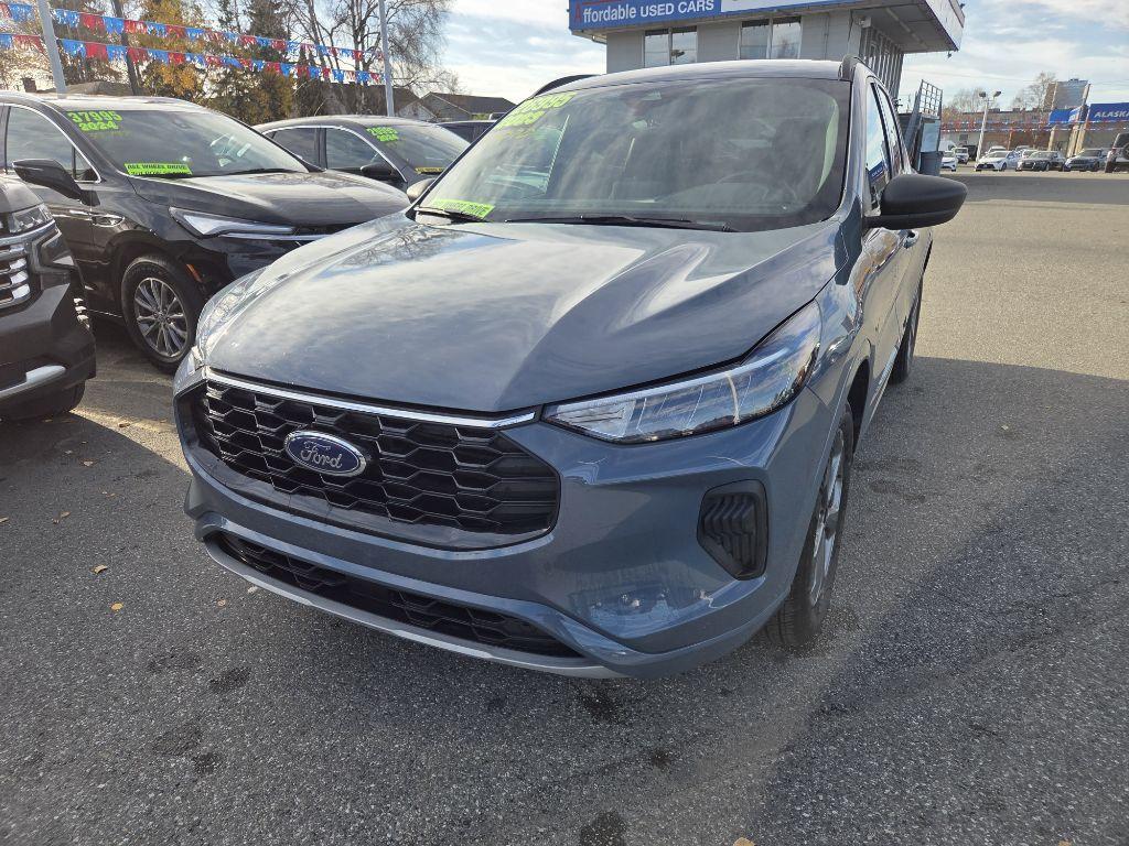 photo of 2023 FORD ESCAPE ST LINE ST LINE