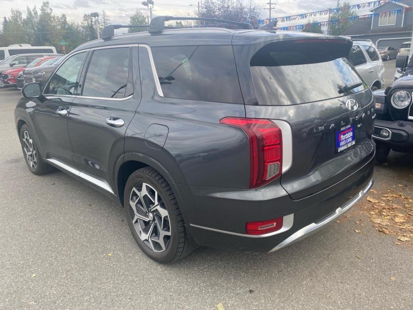 2021 GRAY HYUNDAI PALISADE CALLIGRAPHY (KM8R7DHEXMU) with an 3.8L engine, Automatic transmission, located at 929 East 8th Ave, Anchorage, AK, 99501, (907) 274-2277, 61.214783, -149.866074 - Photo#2