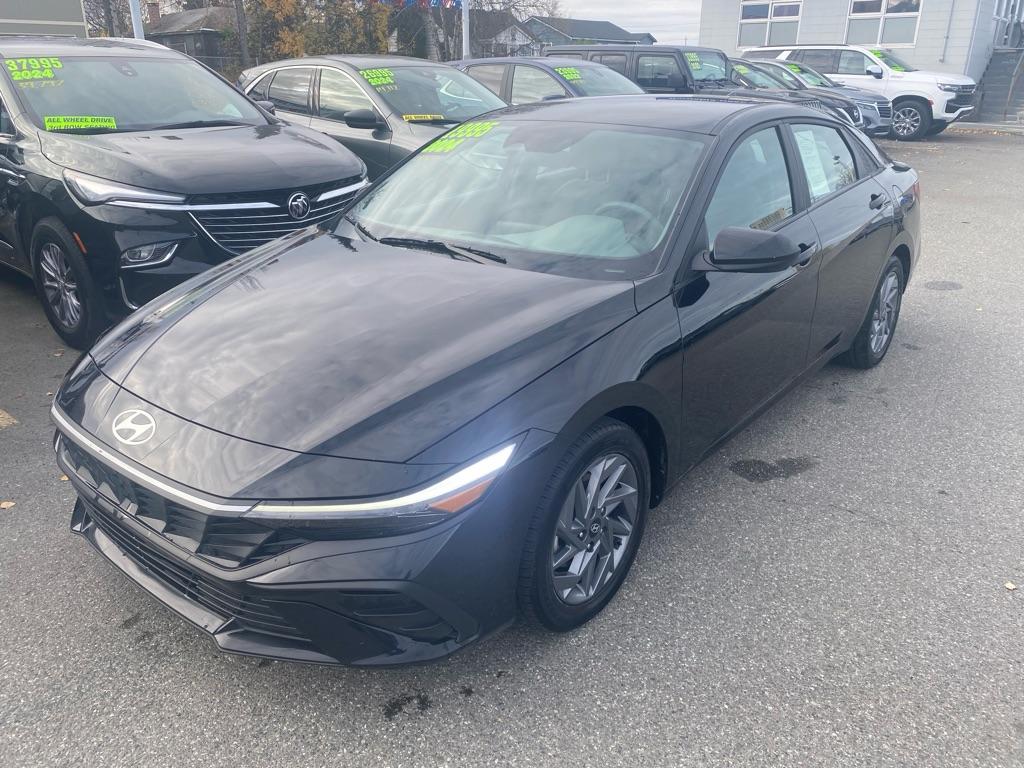 photo of 2024 HYUNDAI ELANTRA SEL SEL