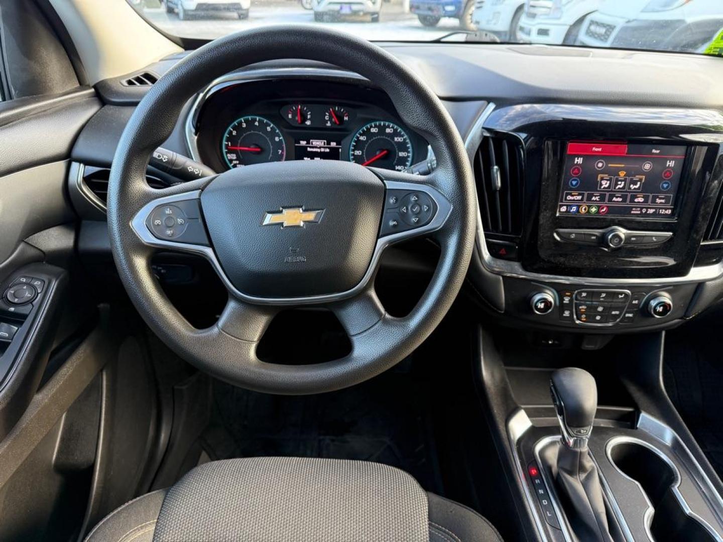 2021 CHEVROLET TRAVERSE LS LS (1GNEVFKW3MJ) with an 3.6L engine, Automatic transmission, located at 929 East 8th Ave, Anchorage, AK, 99501, (907) 274-2277, 61.214783, -149.866074 - Photo#4