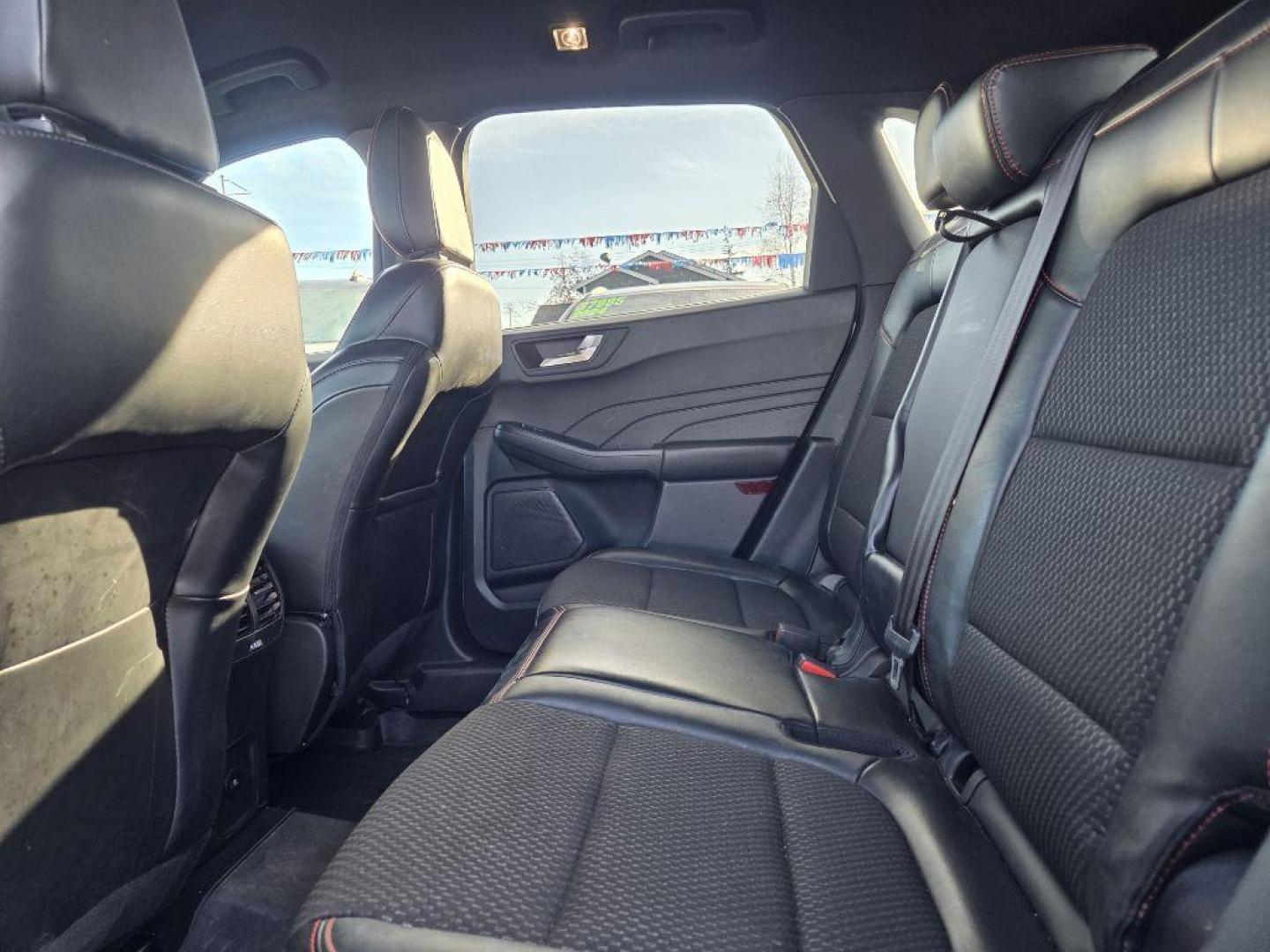 2023 SILVER FORD ESCAPE ST LINE ST LINE (1FMCU9MN5PU) with an 1.5L engine, Automatic transmission, located at 929 East 8th Ave, Anchorage, AK, 99501, (907) 274-2277, 61.214783, -149.866074 - Photo#3