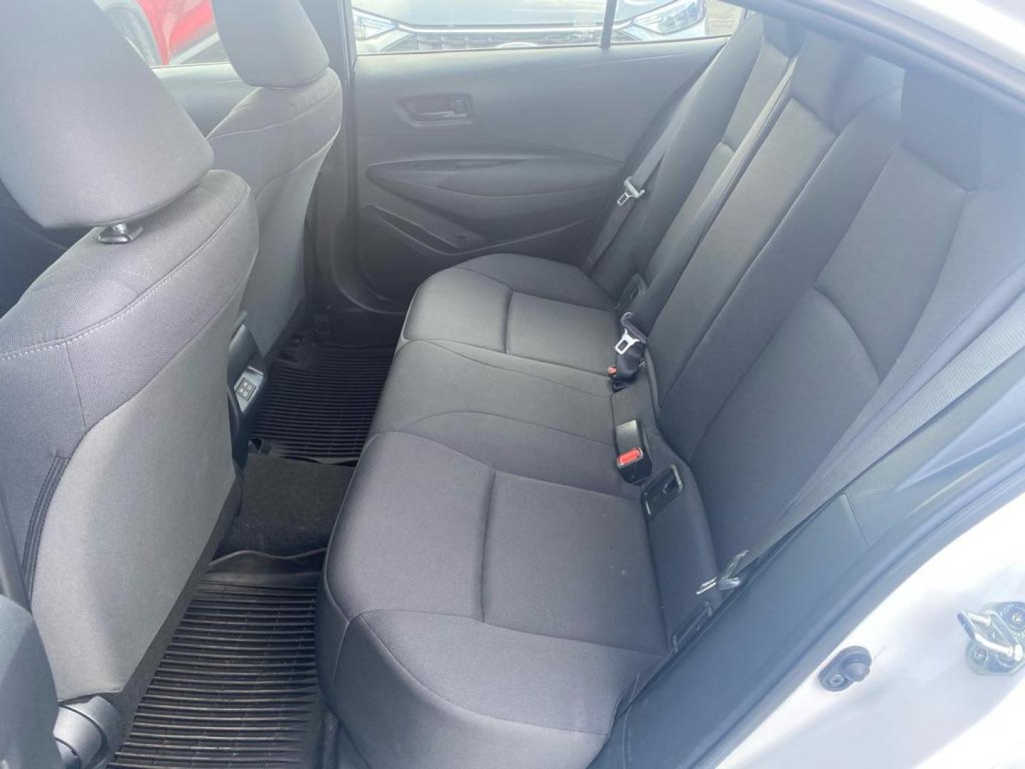 2023 WHITE TOYOTA COROLLA LE LE (5YFB4MDEXPP) with an 2.0L engine, Continuously Variable transmission, located at 929 East 8th Ave, Anchorage, AK, 99501, (907) 274-2277, 61.214783, -149.866074 - Photo#3