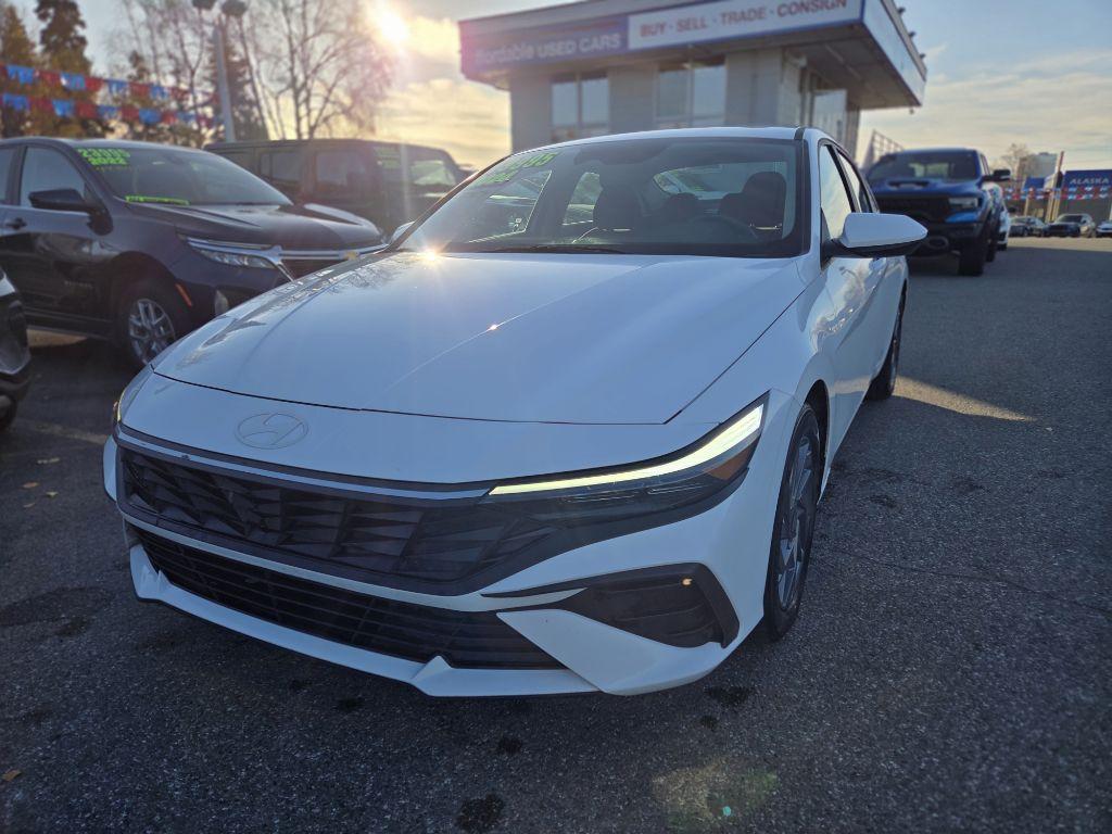 photo of 2024 HYUNDAI ELANTRA SEL SEL