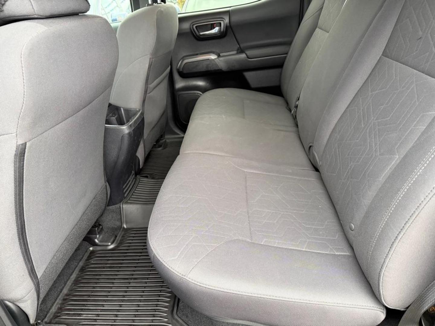 2019 GRAY TOYOTA TACOMA DOUBLE CAB (3TMCZ5AN8KM) with an 3.5L engine, Automatic transmission, located at 929 East 8th Ave, Anchorage, AK, 99501, (907) 274-2277, 61.214783, -149.866074 - Photo#3