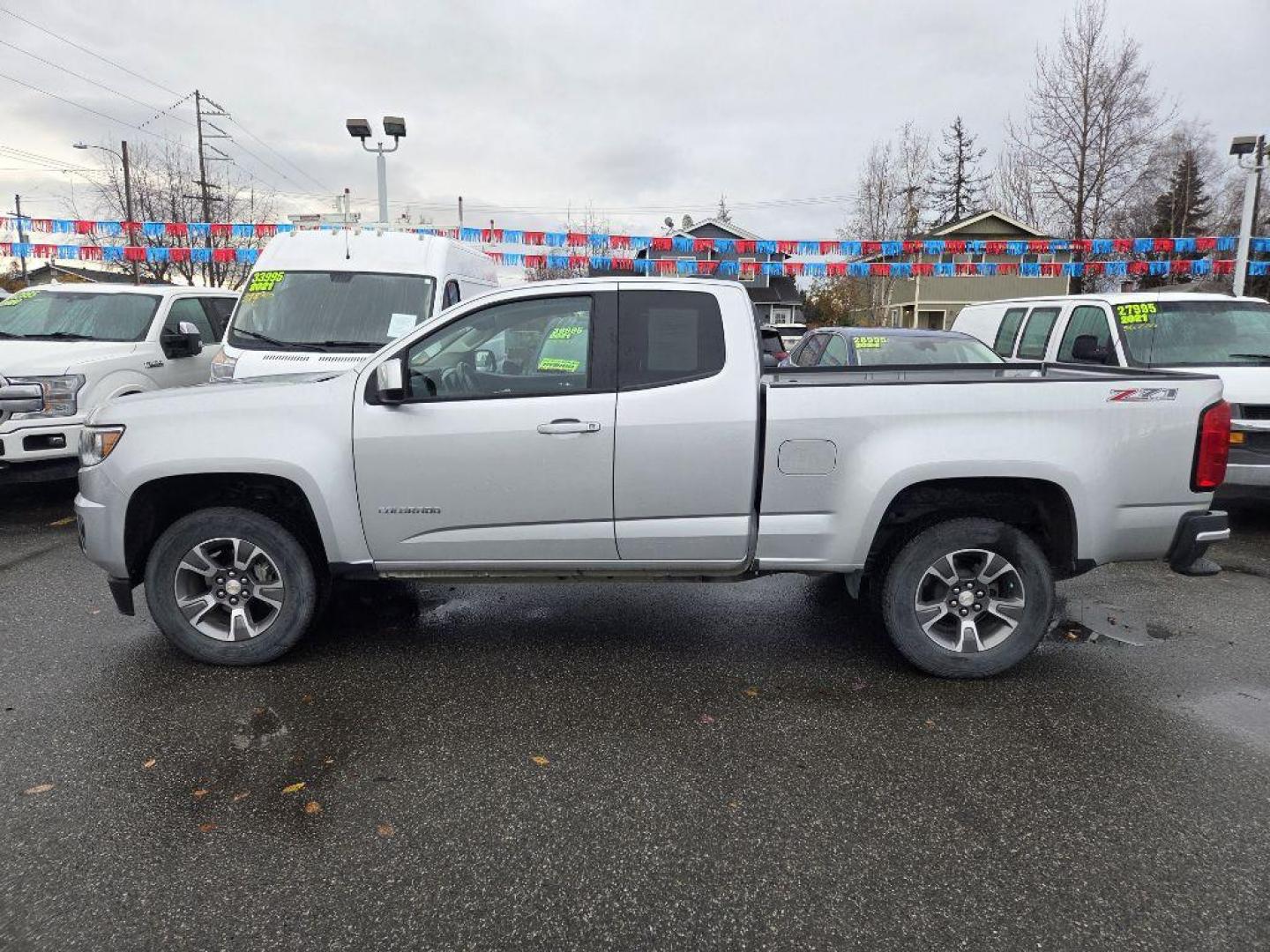 2017 SILVER CHEVROLET COLORADO Z71 (1GCHTDEN8H1) with an 3.6L engine, Automatic transmission, located at 929 East 8th Ave, Anchorage, AK, 99501, (907) 274-2277, 61.214783, -149.866074 - Photo#1