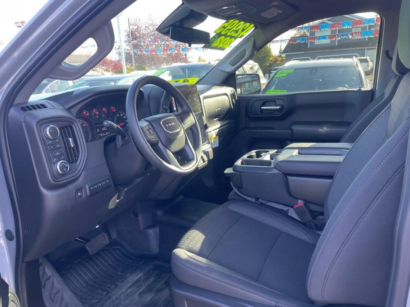 2025 GRAY GMC SIERRA 1500 (3GTNUAEK7SG) with an 2.7L engine, Automatic transmission, located at 929 East 8th Ave, Anchorage, AK, 99501, (907) 274-2277, 61.214783, -149.866074 - Photo#3