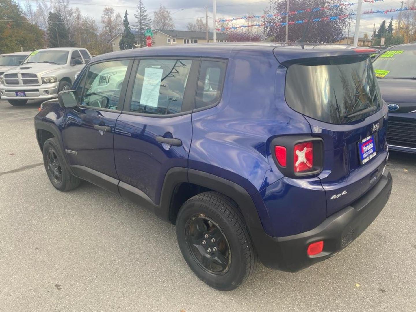2018 BLUE JEEP RENEGADE SPORT (ZACCJBAB3JP) with an 2.4L engine, Automatic transmission, located at 929 East 8th Ave, Anchorage, AK, 99501, (907) 274-2277, 61.214783, -149.866074 - Photo#2