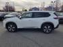 2022 WHITE NISSAN ROGUE SL (5N1BT3CB6NC) with an 1.5L engine, Automatic transmission, located at 929 East 8th Ave, Anchorage, AK, 99501, (907) 274-2277, 61.214783, -149.866074 - Photo#4