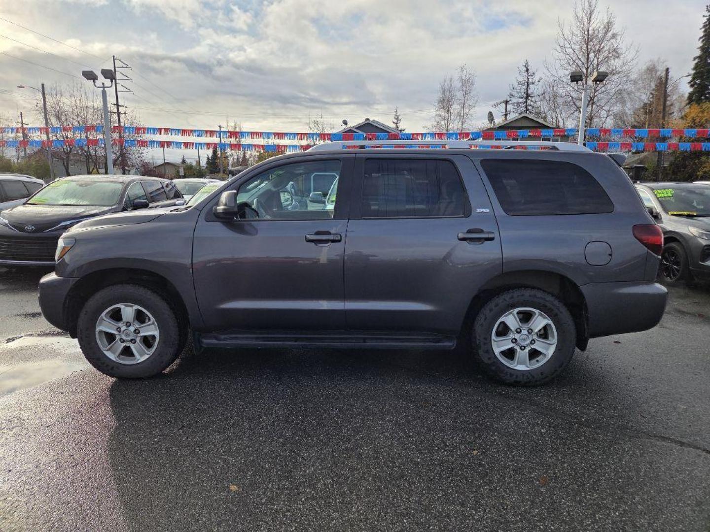 2022 GRAY TOYOTA SEQUOIA SR5 SR5 (5TDAY5B11NS) with an 5.7L engine, Automatic transmission, located at 929 East 8th Ave, Anchorage, AK, 99501, (907) 274-2277, 61.214783, -149.866074 - Photo#1