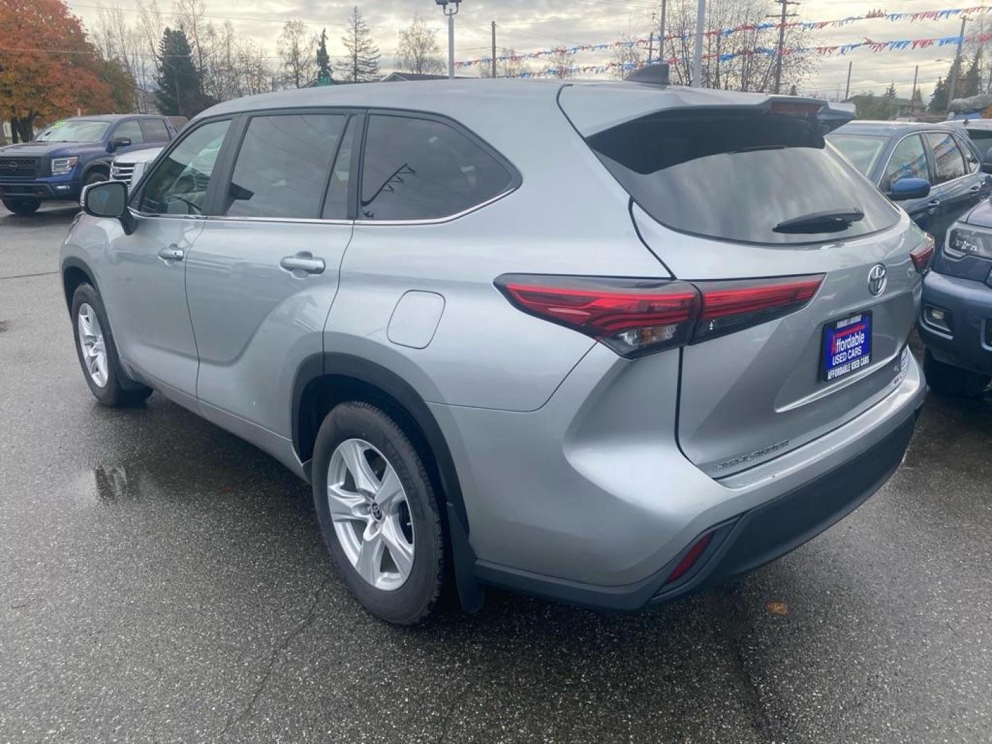 2023 SILVER TOYOTA HIGHLANDER L L (5TDKDRBH9PS) with an 2.4L engine, Automatic transmission, located at 929 East 8th Ave, Anchorage, AK, 99501, (907) 274-2277, 61.214783, -149.866074 - Photo#2