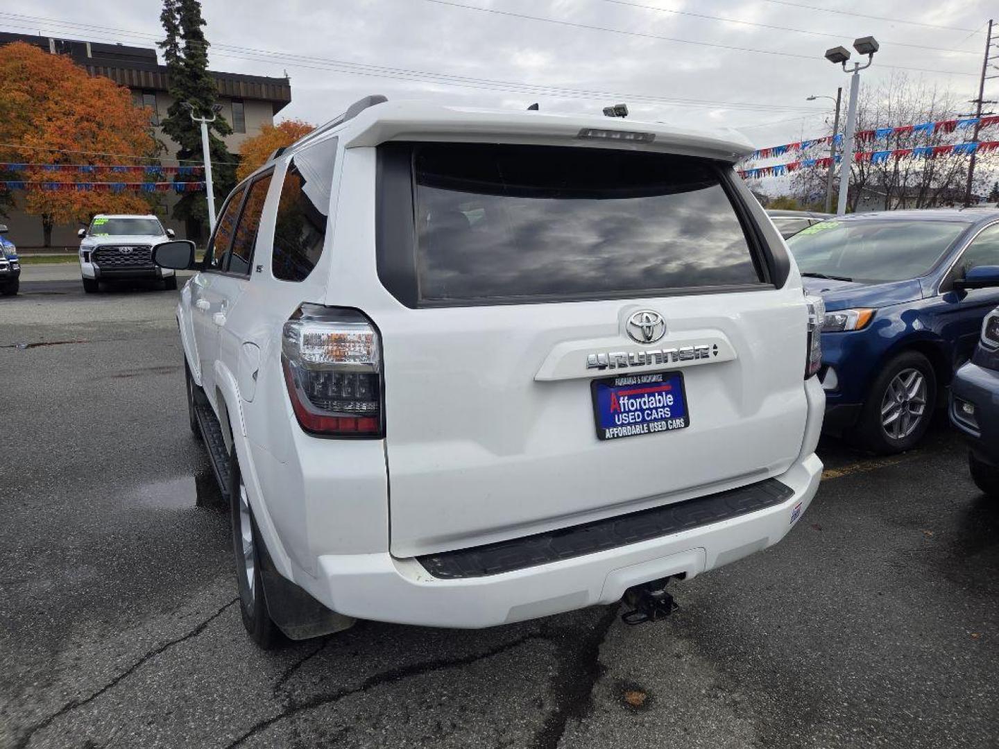 2023 WHITE TOYOTA 4RUNNER SE SE (JTEMU5JR3P6) with an 4.0L engine, Automatic transmission, located at 929 East 8th Ave, Anchorage, AK, 99501, (907) 274-2277, 61.214783, -149.866074 - Photo#2