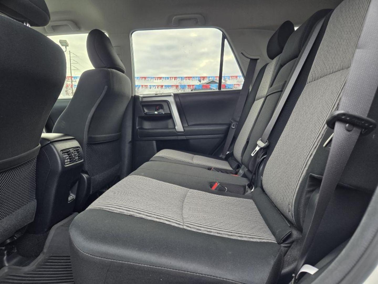 2023 WHITE TOYOTA 4RUNNER SE SE (JTEMU5JR3P6) with an 4.0L engine, Automatic transmission, located at 929 East 8th Ave, Anchorage, AK, 99501, (907) 274-2277, 61.214783, -149.866074 - Photo#3