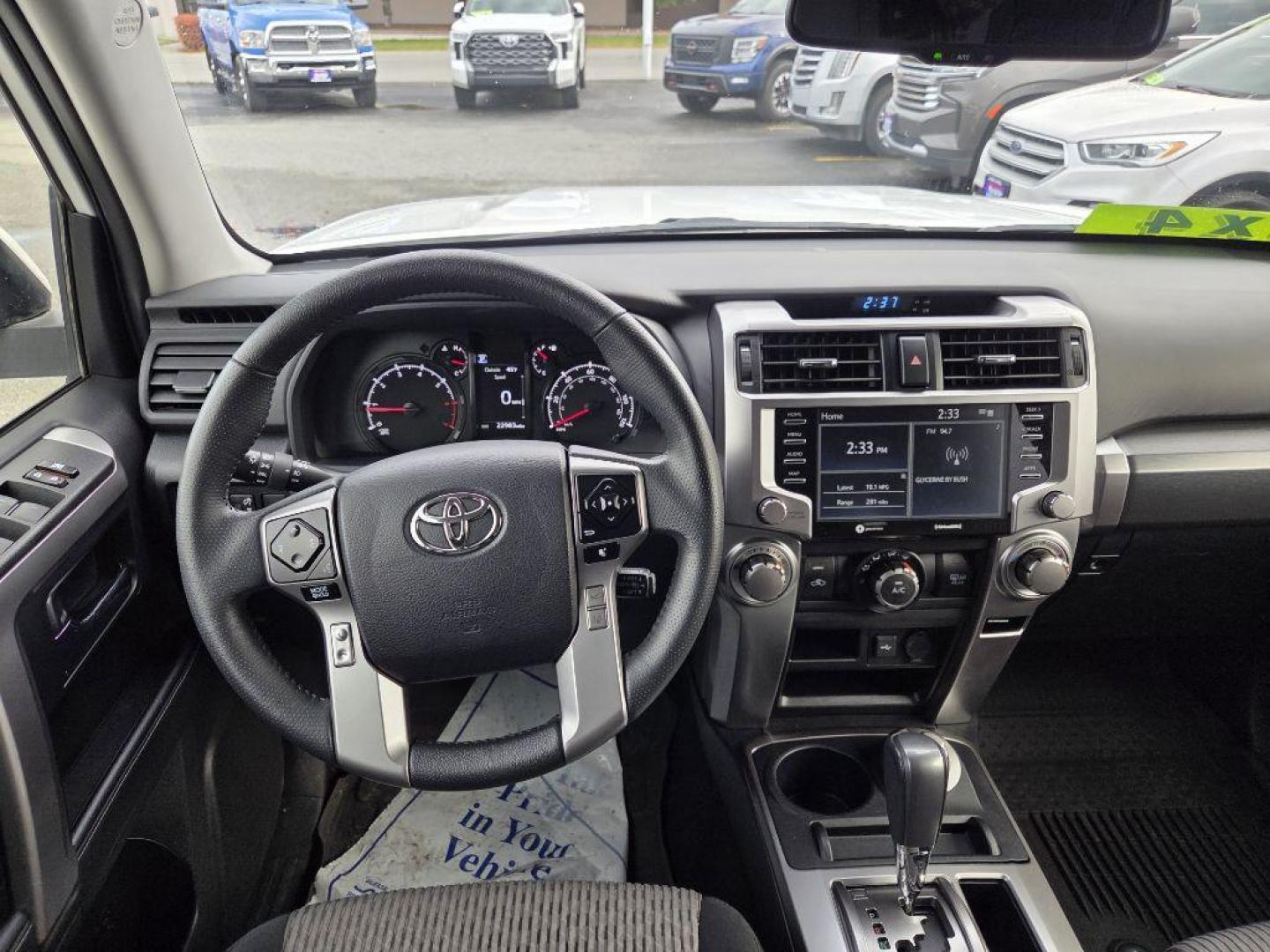 2023 WHITE TOYOTA 4RUNNER SE SE (JTEMU5JR3P6) with an 4.0L engine, Automatic transmission, located at 929 East 8th Ave, Anchorage, AK, 99501, (907) 274-2277, 61.214783, -149.866074 - Photo#4