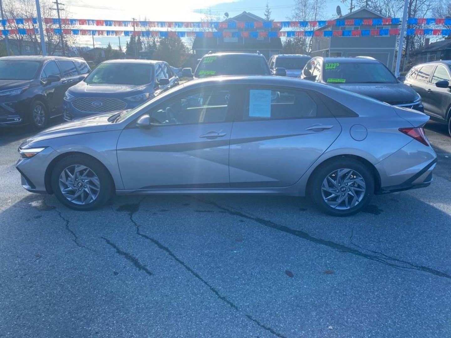 2024 SILVER HYUNDAI ELANTRA SEL SEL (KMHLM4DG3RU) with an 2.0L engine, Continuously Variable transmission, located at 929 East 8th Ave, Anchorage, AK, 99501, (907) 274-2277, 61.214783, -149.866074 - Photo#1