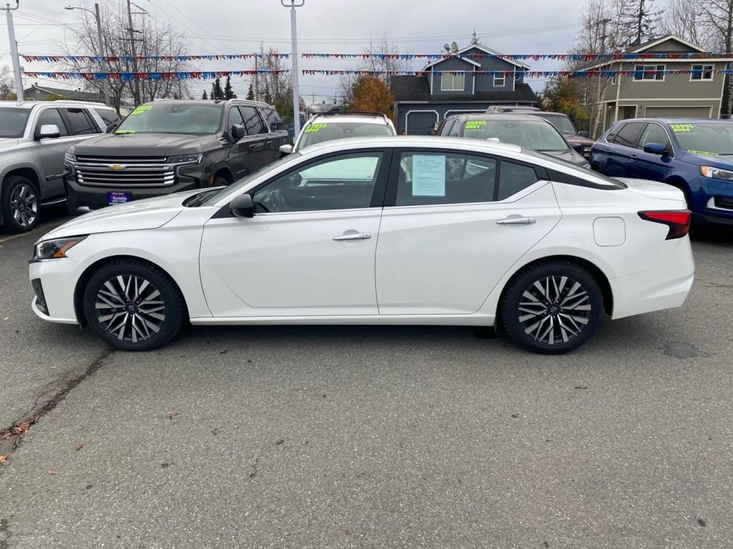 2024 WHITE NISSAN ALTIMA SV SV (1N4BL4DV1RN) with an 2.5L engine, Continuously Variable transmission, located at 929 East 8th Ave, Anchorage, AK, 99501, (907) 274-2277, 61.214783, -149.866074 - Photo#1