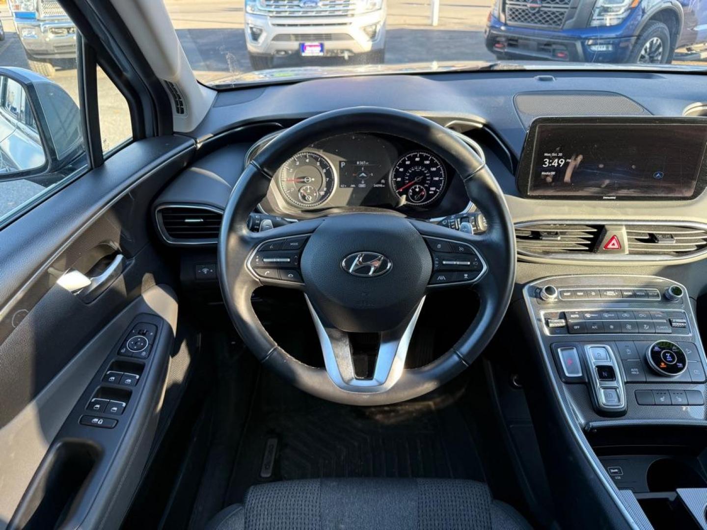 2023 SILVER HYUNDAI SANTA FE SEL SEL (5NMS2DAJ1PH) with an 2.5L engine, Automatic transmission, located at 929 East 8th Ave, Anchorage, AK, 99501, (907) 274-2277, 61.214783, -149.866074 - Photo#4