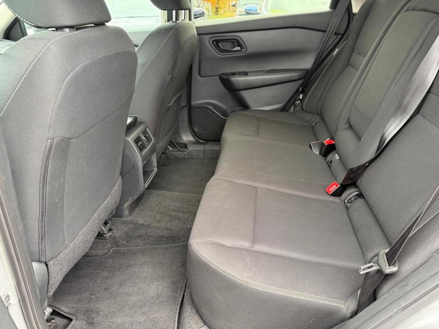 2024 SILVER NISSAN ROGUE S (5N1BT3AB4RC) with an 1.5L engine, Continuously Variable transmission, located at 929 East 8th Ave, Anchorage, AK, 99501, (907) 274-2277, 61.214783, -149.866074 - Photo#3