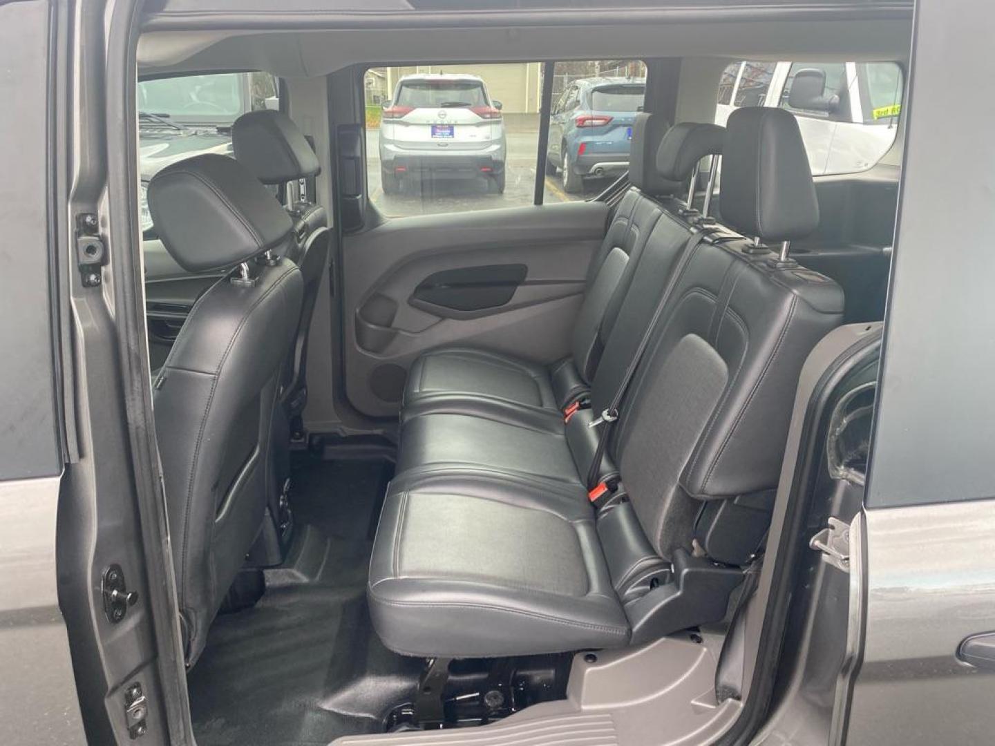 2022 GREY FORD TRANSIT CONNECT XL (NM0GE9E2XN1) with an 2.0L engine, Automatic transmission, located at 929 East 8th Ave, Anchorage, AK, 99501, (907) 274-2277, 61.214783, -149.866074 - Photo#3