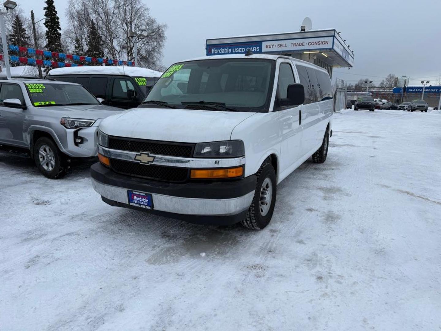 2017 WHITE CHEVROLET EXPRESS G3500 LT (1GAZGPFG9H1) with an 6.0L engine, Automatic transmission, located at 929 East 8th Ave, Anchorage, AK, 99501, (907) 274-2277, 61.214783, -149.866074 - Photo#0