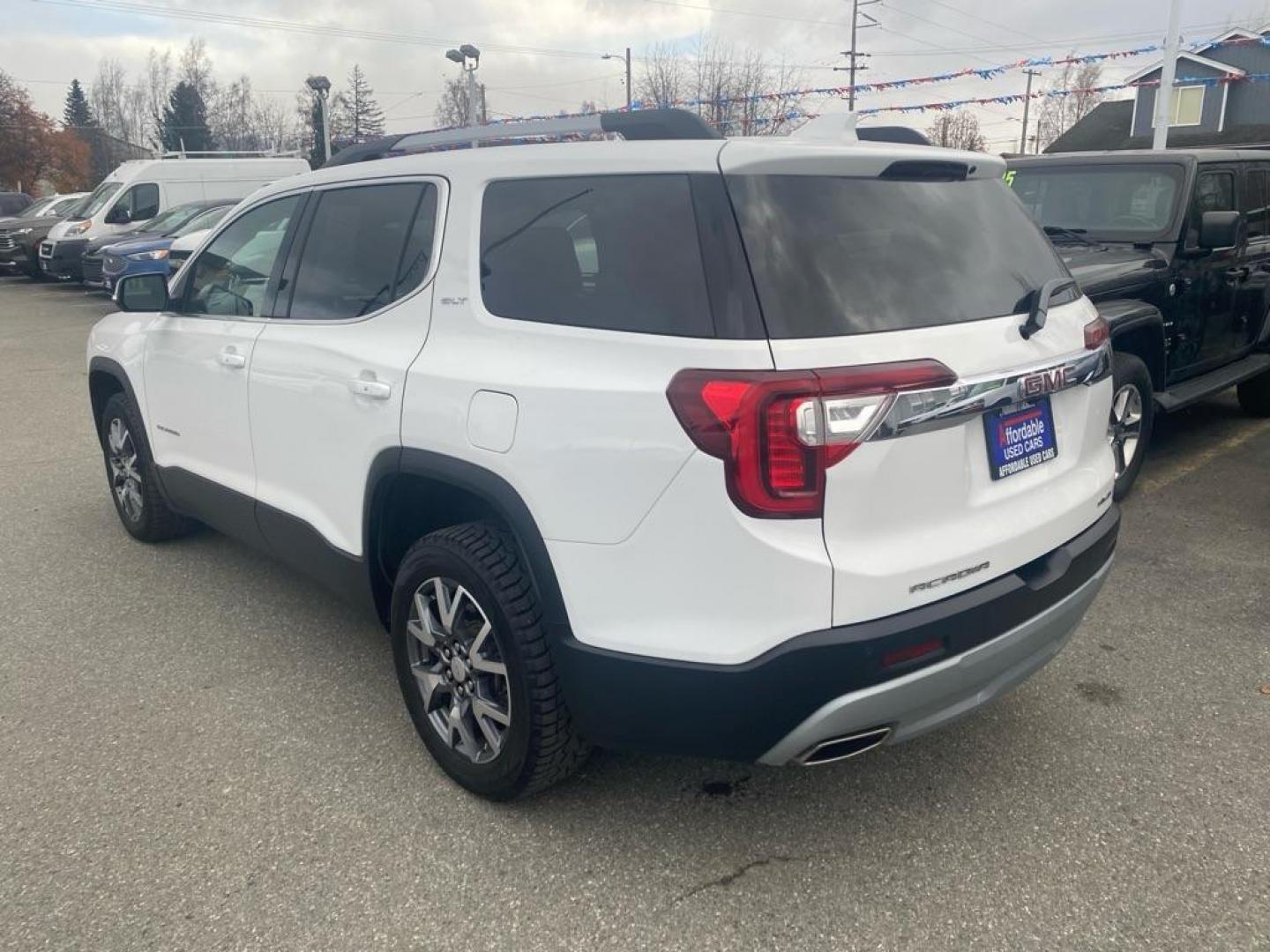 2023 WHITE GMC ACADIA SLT (1GKKNUL4XPZ) with an 2.0L engine, Automatic transmission, located at 929 East 8th Ave, Anchorage, AK, 99501, (907) 274-2277, 61.214783, -149.866074 - Photo#2