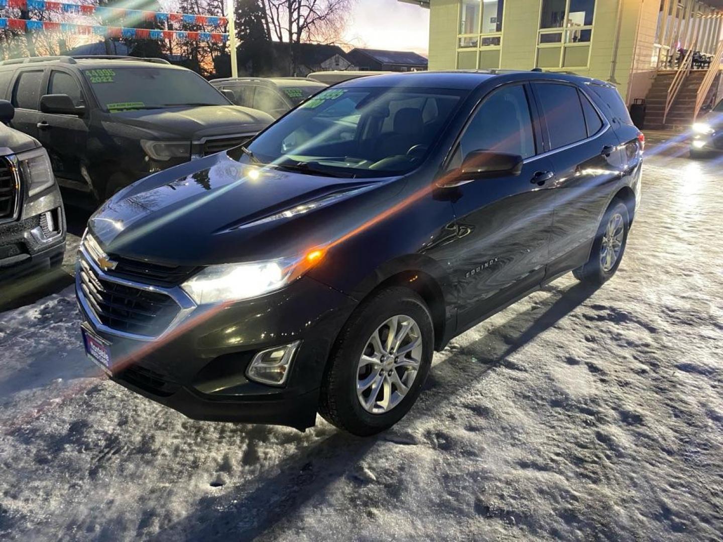 2020 GRAY CHEVROLET EQUINOX LT (2GNAXTEV9L6) with an 1.5L engine, Automatic transmission, located at 929 East 8th Ave, Anchorage, AK, 99501, (907) 274-2277, 61.214783, -149.866074 - Photo#0