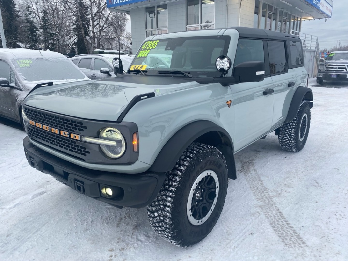 2022 GRAY FORD BRONCO BADLANDS SASQUATCH (1FMEE5DH1NL) with an 2.3L engine, 7-Speed Manual transmission, located at 929 East 8th Ave, Anchorage, AK, 99501, (907) 274-2277, 61.214783, -149.866074- Photo#0