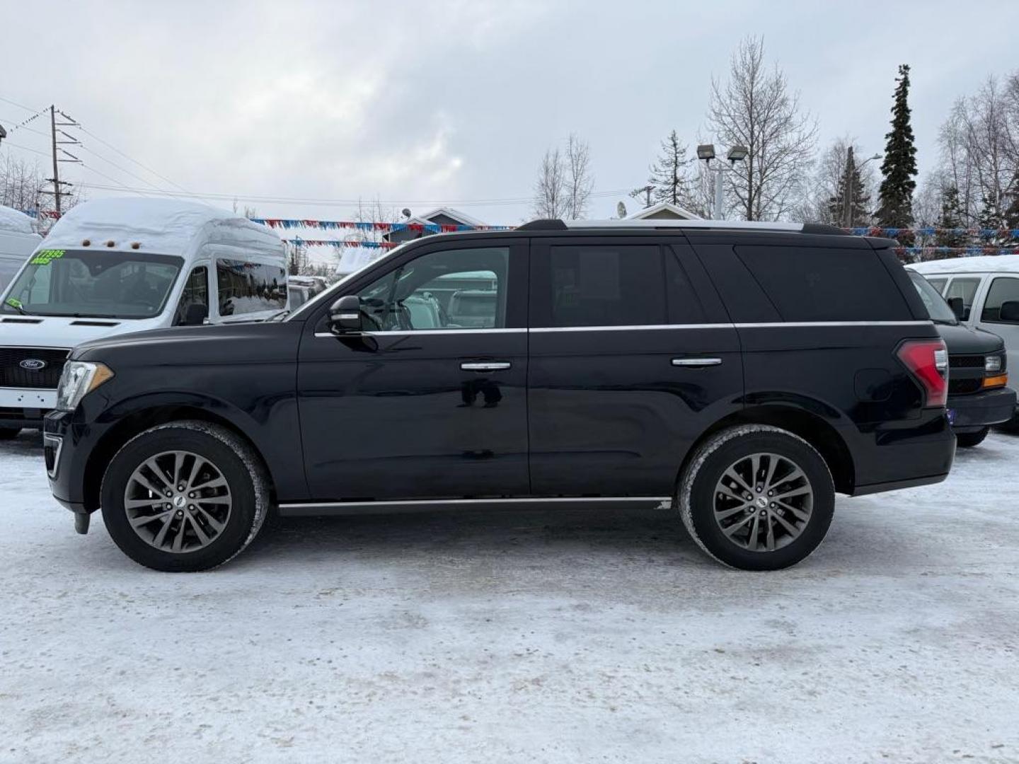 2020 BLACK FORD EXPEDITION LIMITED (1FMJU2AT8LE) with an 3.5L engine, Automatic transmission, located at 929 East 8th Ave, Anchorage, AK, 99501, (907) 274-2277, 61.214783, -149.866074 - Photo#1