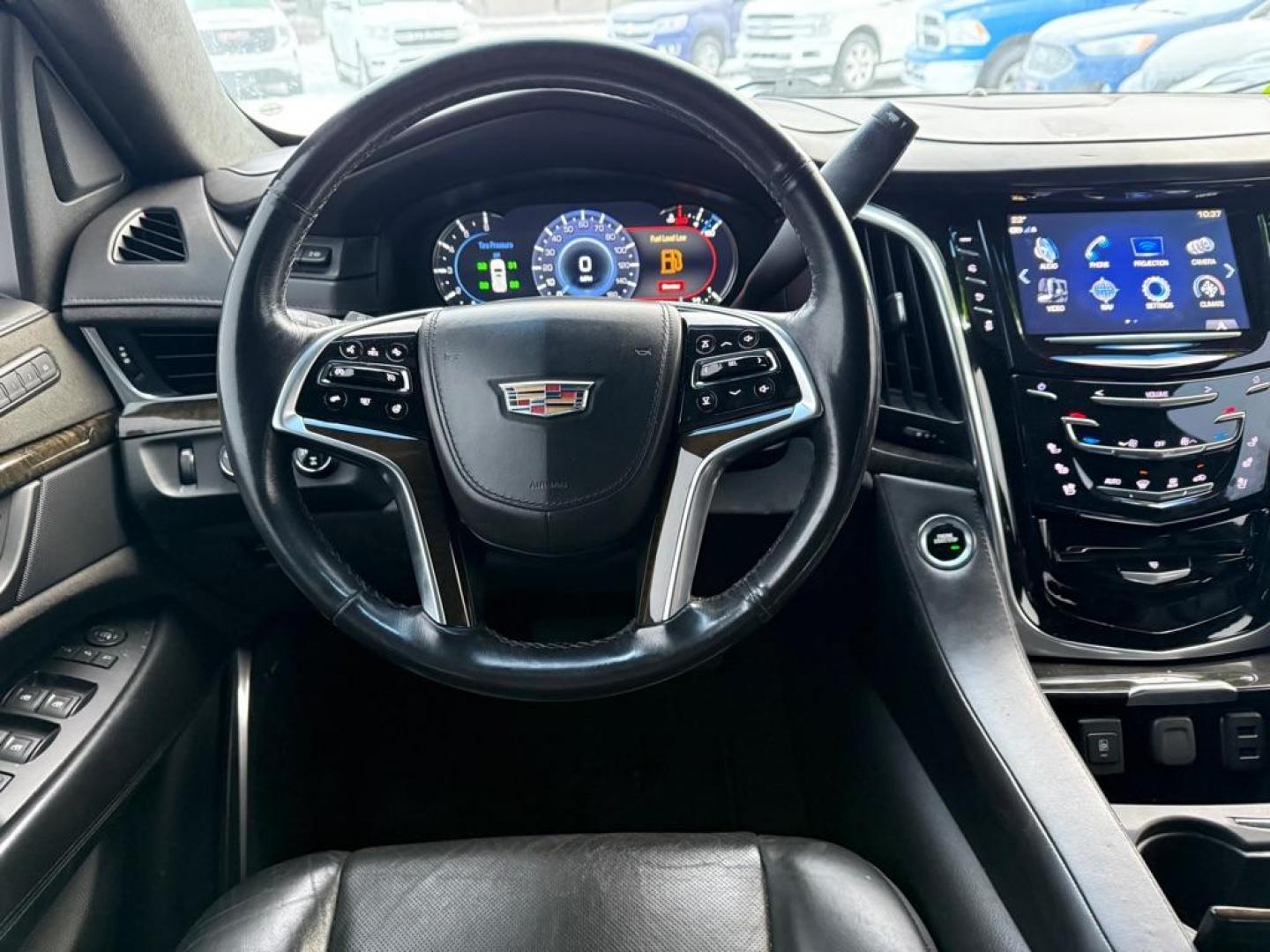 2019 BLACK CADILLAC ESCALADE ESV PLATINUM (1GYS4KKJ6KR) with an 6.2L engine, Automatic transmission, located at 929 East 8th Ave, Anchorage, AK, 99501, (907) 274-2277, 61.214783, -149.866074 - Photo#4