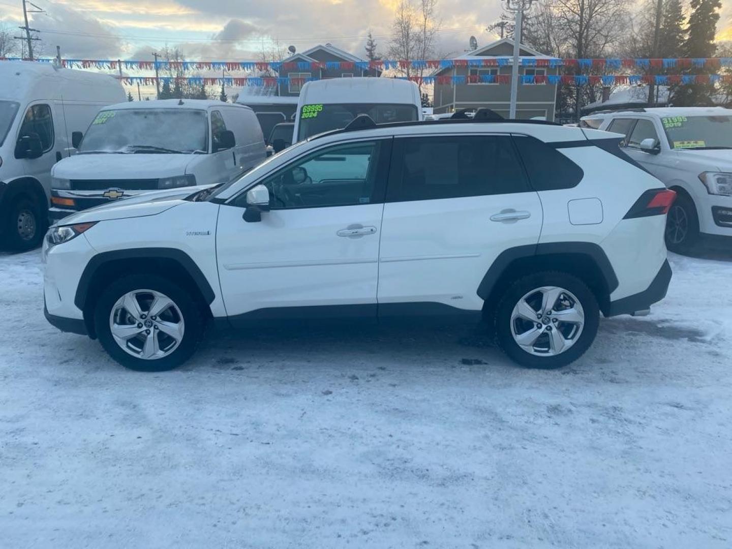 2020 WHITE TOYOTA RAV4 LIMITED (4T3DWRFVXLU) with an 2.5L engine, Continuously Variable transmission, located at 929 East 8th Ave, Anchorage, AK, 99501, (907) 274-2277, 61.214783, -149.866074 - Photo#1