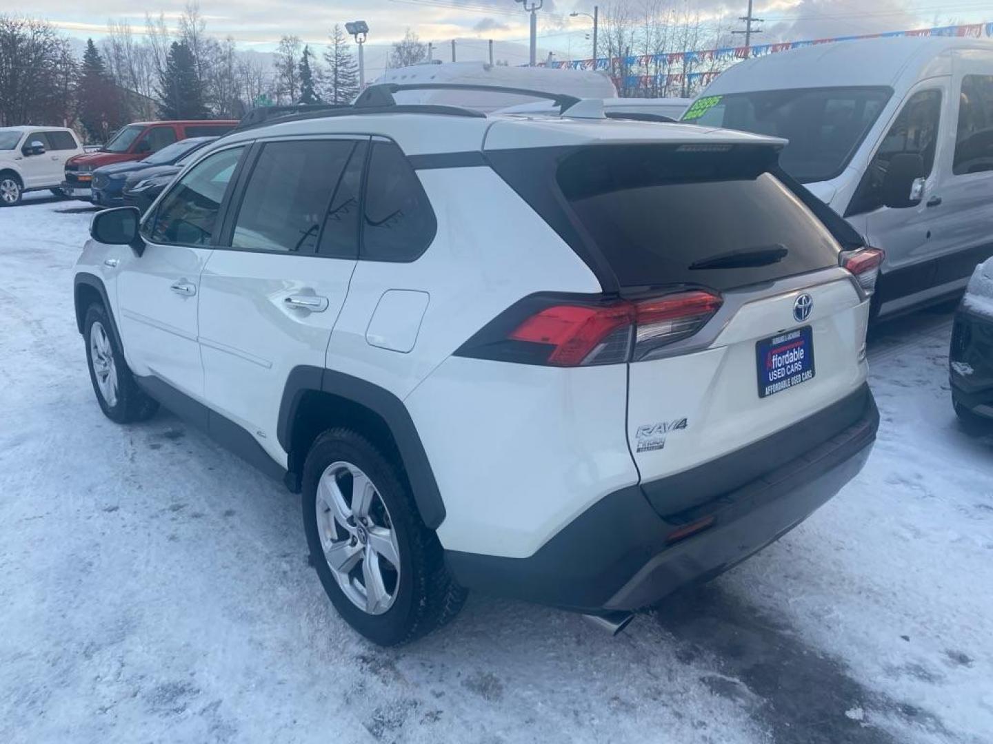 2020 WHITE TOYOTA RAV4 LIMITED (4T3DWRFVXLU) with an 2.5L engine, Continuously Variable transmission, located at 929 East 8th Ave, Anchorage, AK, 99501, (907) 274-2277, 61.214783, -149.866074 - Photo#2