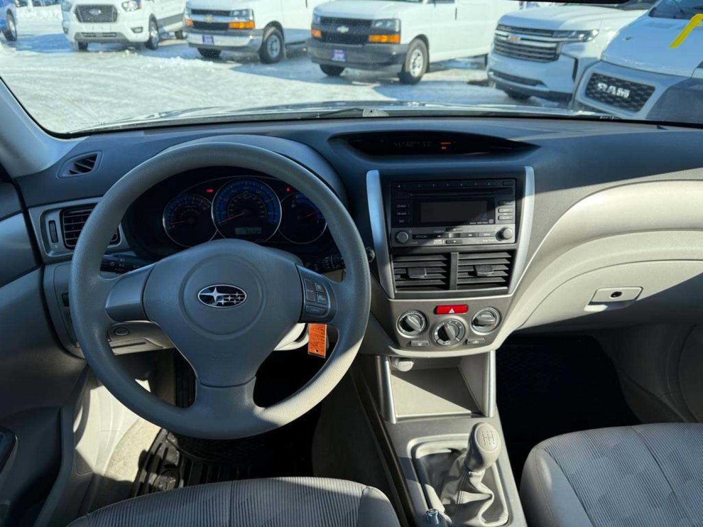 2009 SILVER SUBARU FORESTER 2.5X (JF2SH61689G) with an 2.5L engine, Automatic transmission, located at 929 East 8th Ave, Anchorage, AK, 99501, (907) 274-2277, 61.214783, -149.866074 - Photo#4