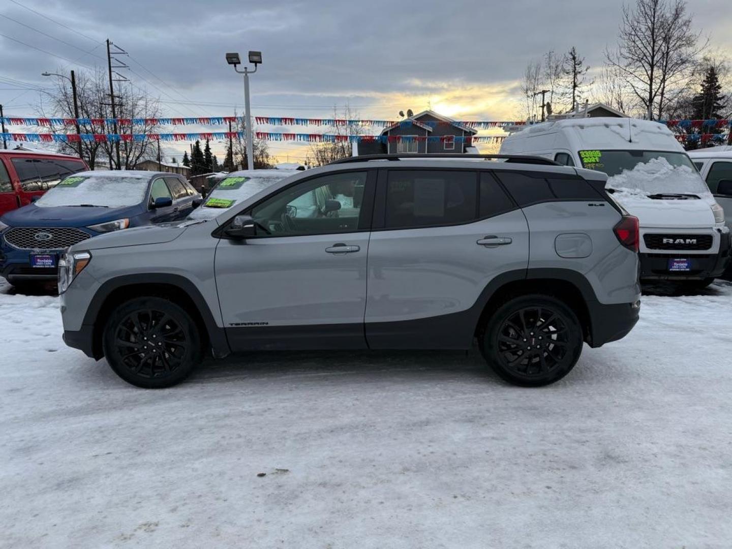 2024 SILVER GMC TERRAIN SLE (3GKALTEG0RL) with an 1.5L engine, Automatic transmission, located at 929 East 8th Ave, Anchorage, AK, 99501, (907) 274-2277, 61.214783, -149.866074 - Photo#1