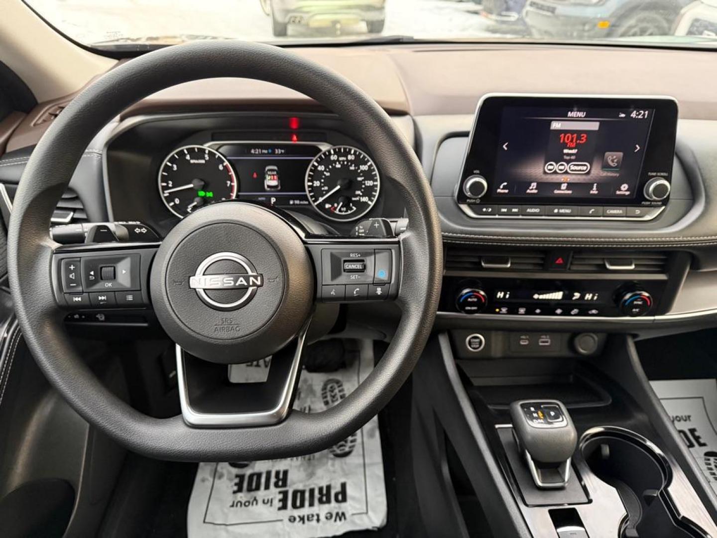 2023 GRAY NISSAN ROGUE SV (5N1BT3BB6PC) with an 1.5L engine, Continuously Variable transmission, located at 929 East 8th Ave, Anchorage, AK, 99501, (907) 274-2277, 61.214783, -149.866074 - Photo#4