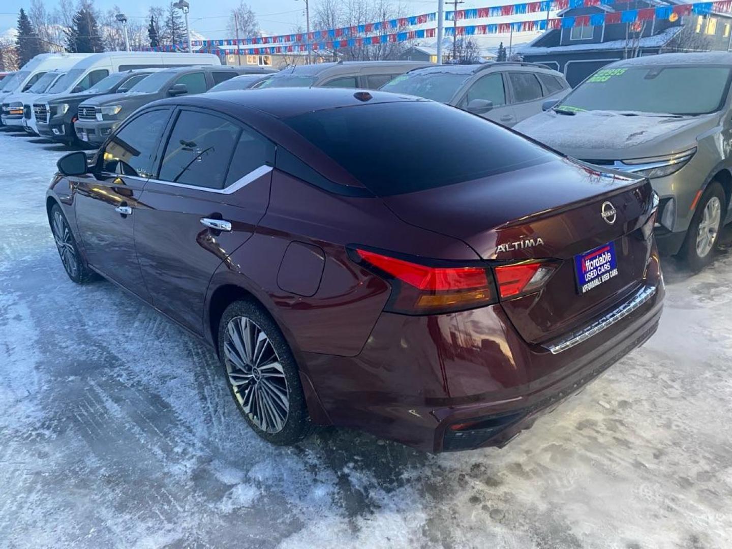 2023 MAROON NISSAN ALTIMA SL (1N4BL4EW0PN) with an 2.5L engine, Continuously Variable transmission, located at 929 East 8th Ave, Anchorage, AK, 99501, (907) 274-2277, 61.214783, -149.866074 - Photo#2