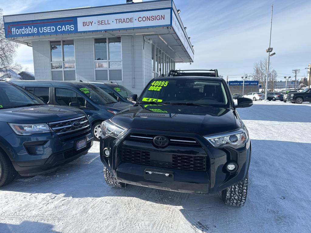 photo of 2022 TOYOTA 4RUNNER SR5/SR5 PREMIUM