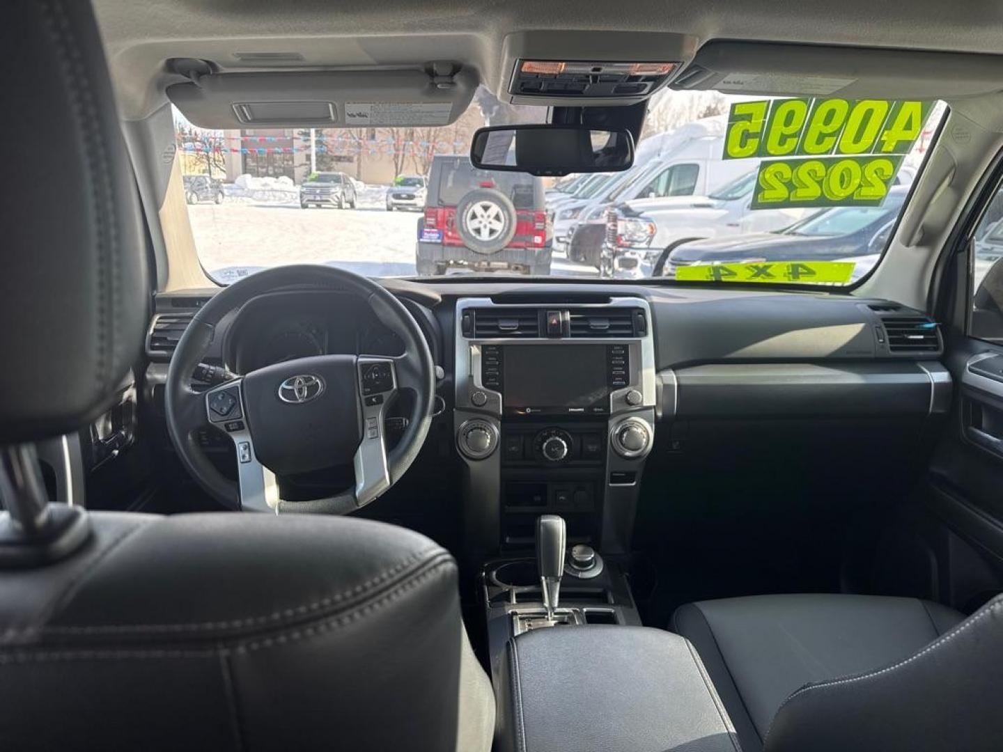 2022 BLACK TOYOTA 4RUNNER SR5/SR5 PREMIUM (JTENU5JRXN6) with an 4.0L engine, Automatic transmission, located at 929 East 8th Ave, Anchorage, AK, 99501, (907) 274-2277, 61.214783, -149.866074 - Photo#4