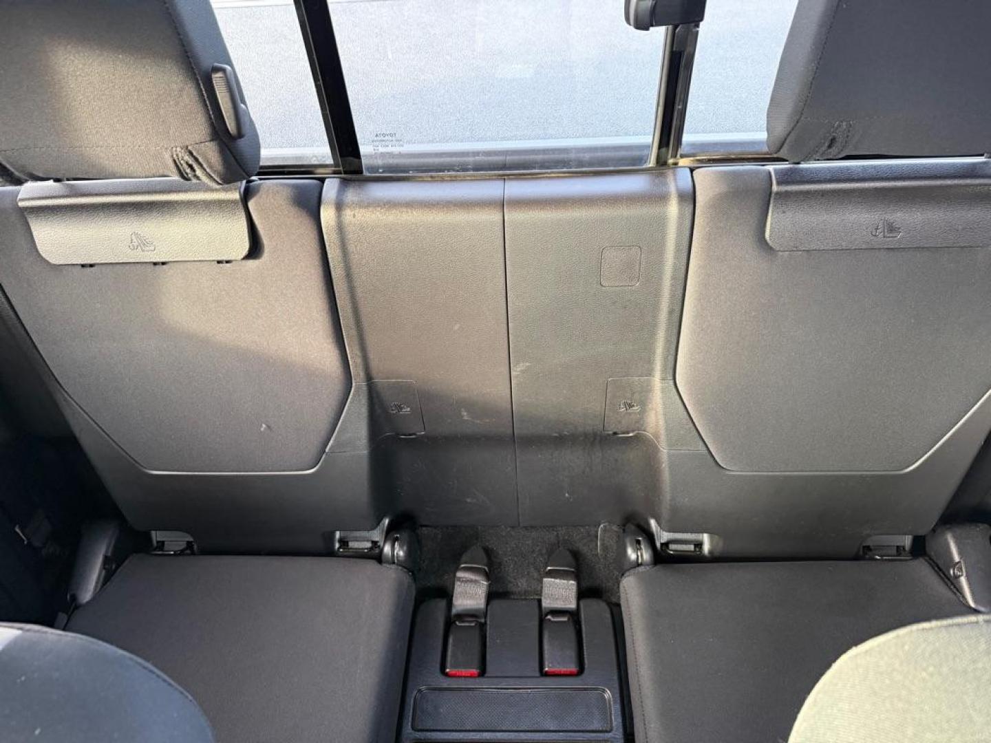 2020 BLUE TOYOTA TACOMA ACCESS CAB (5TFSZ5AN9LX) with an 3.5L engine, Automatic transmission, located at 929 East 8th Ave, Anchorage, AK, 99501, (907) 274-2277, 61.214783, -149.866074 - Photo#4