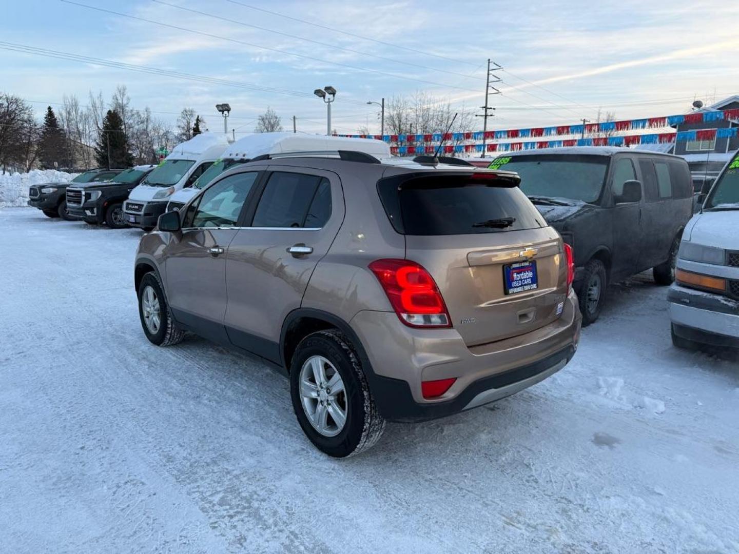 2019 TAN CHEVROLET TRAX 1LT (3GNCJPSB3KL) with an 1.4L engine, Automatic transmission, located at 929 East 8th Ave, Anchorage, AK, 99501, (907) 274-2277, 61.214783, -149.866074 - Photo#2