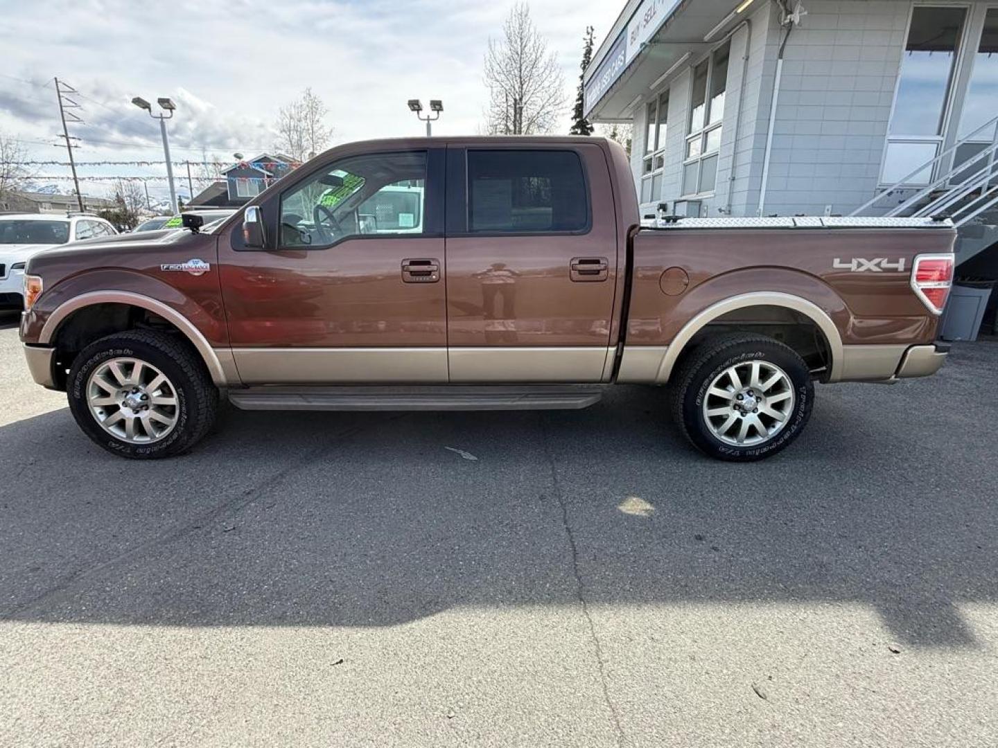 2011 BROWN FORD F150 SUPERCREW (1FTFW1EF7BK) with an 5.0L engine, Automatic transmission, located at 929 East 8th Ave, Anchorage, AK, 99501, (907) 274-2277, 61.214783, -149.866074 - Photo#1