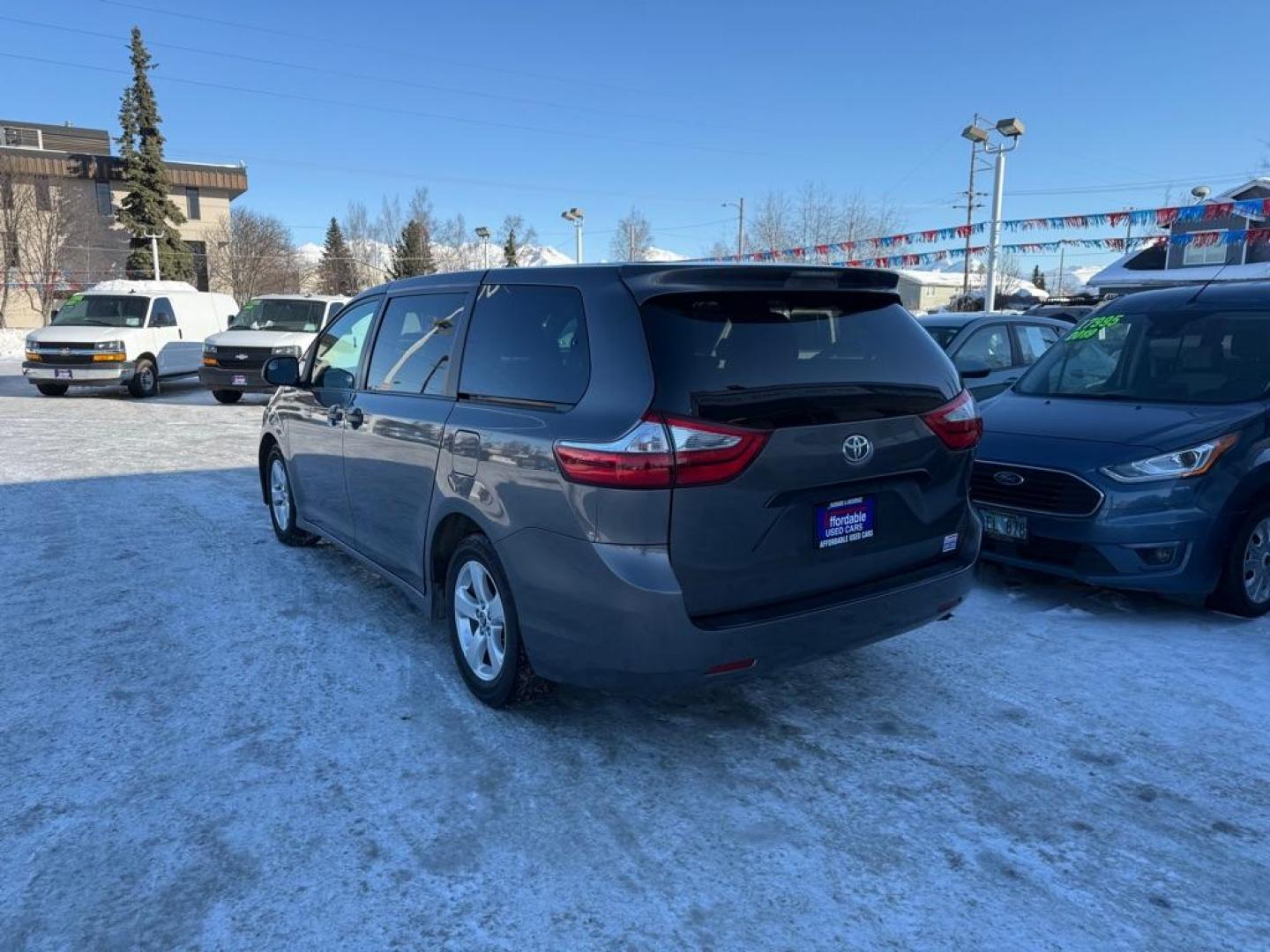 2018 GRAY TOYOTA SIENNA L (5TDZZ3DC9JS) with an 3.5L engine, Automatic transmission, located at 929 East 8th Ave, Anchorage, AK, 99501, (907) 274-2277, 61.214783, -149.866074 - Photo#2