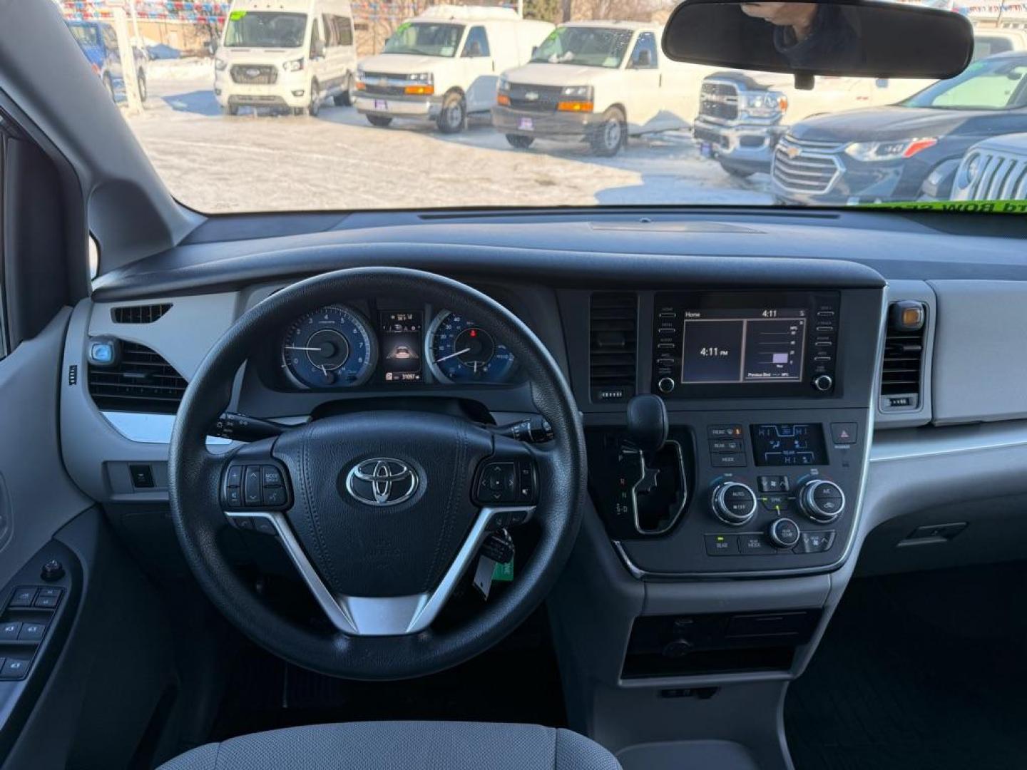 2018 GRAY TOYOTA SIENNA L (5TDZZ3DC9JS) with an 3.5L engine, Automatic transmission, located at 929 East 8th Ave, Anchorage, AK, 99501, (907) 274-2277, 61.214783, -149.866074 - Photo#4
