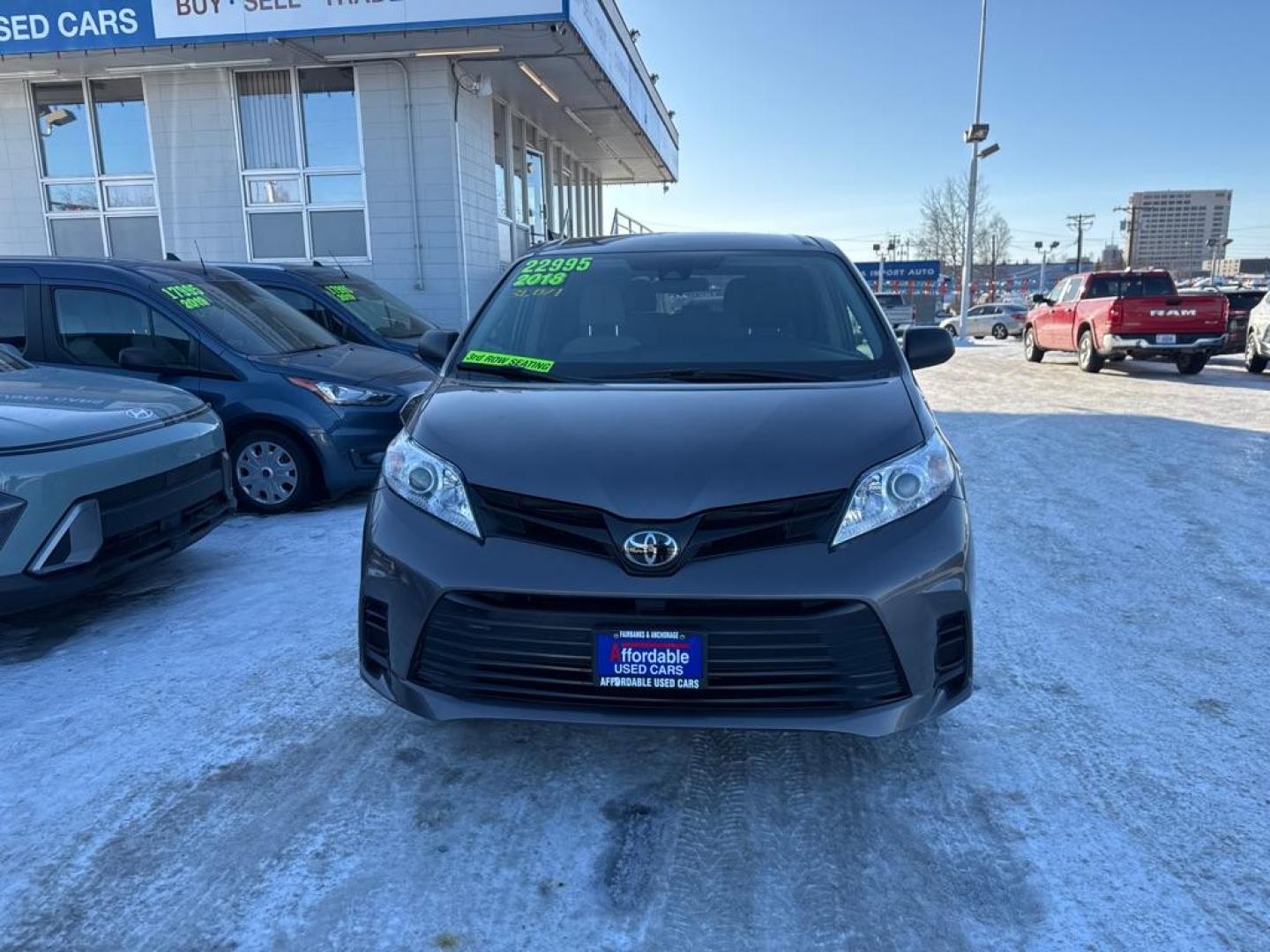 2018 GRAY TOYOTA SIENNA L (5TDZZ3DC9JS) with an 3.5L engine, Automatic transmission, located at 929 East 8th Ave, Anchorage, AK, 99501, (907) 274-2277, 61.214783, -149.866074 - Photo#5