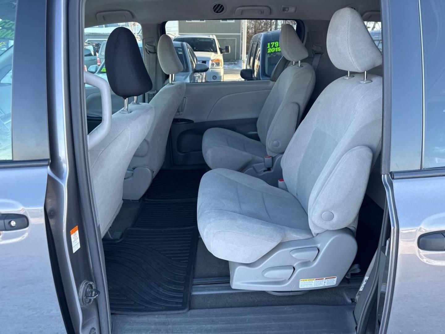 2018 GRAY TOYOTA SIENNA L (5TDZZ3DC9JS) with an 3.5L engine, Automatic transmission, located at 929 East 8th Ave, Anchorage, AK, 99501, (907) 274-2277, 61.214783, -149.866074 - Photo#8
